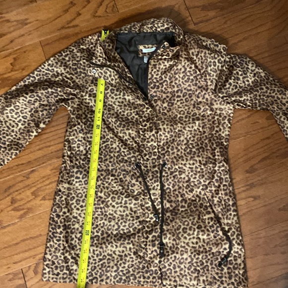 Capelli of New York Leopard Pattern Raincoat - Size Small - Picture 10 of 11